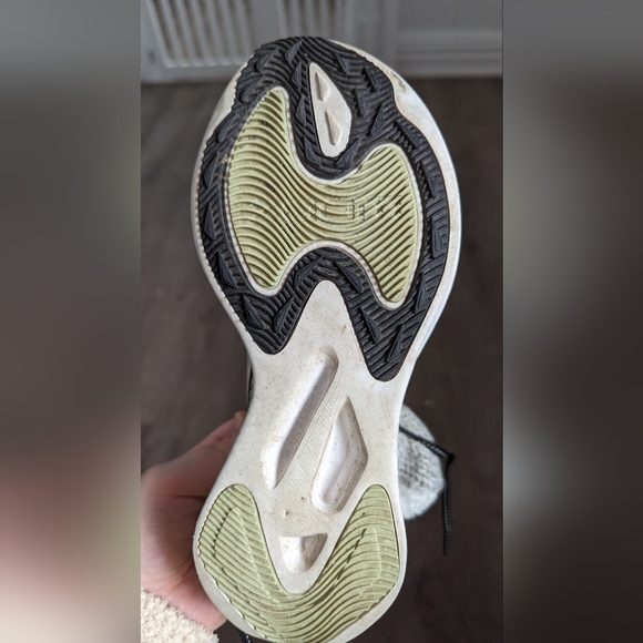 Nike Zoom Gravity Trainers (BQ3203-102) - Picture 5 of 5